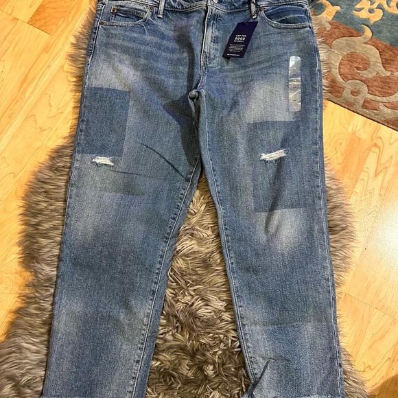 NEW w Tags - GAP girlfriend Crop Jeans Size 33- (20” ax at the waist) - Picture 2 of 14
